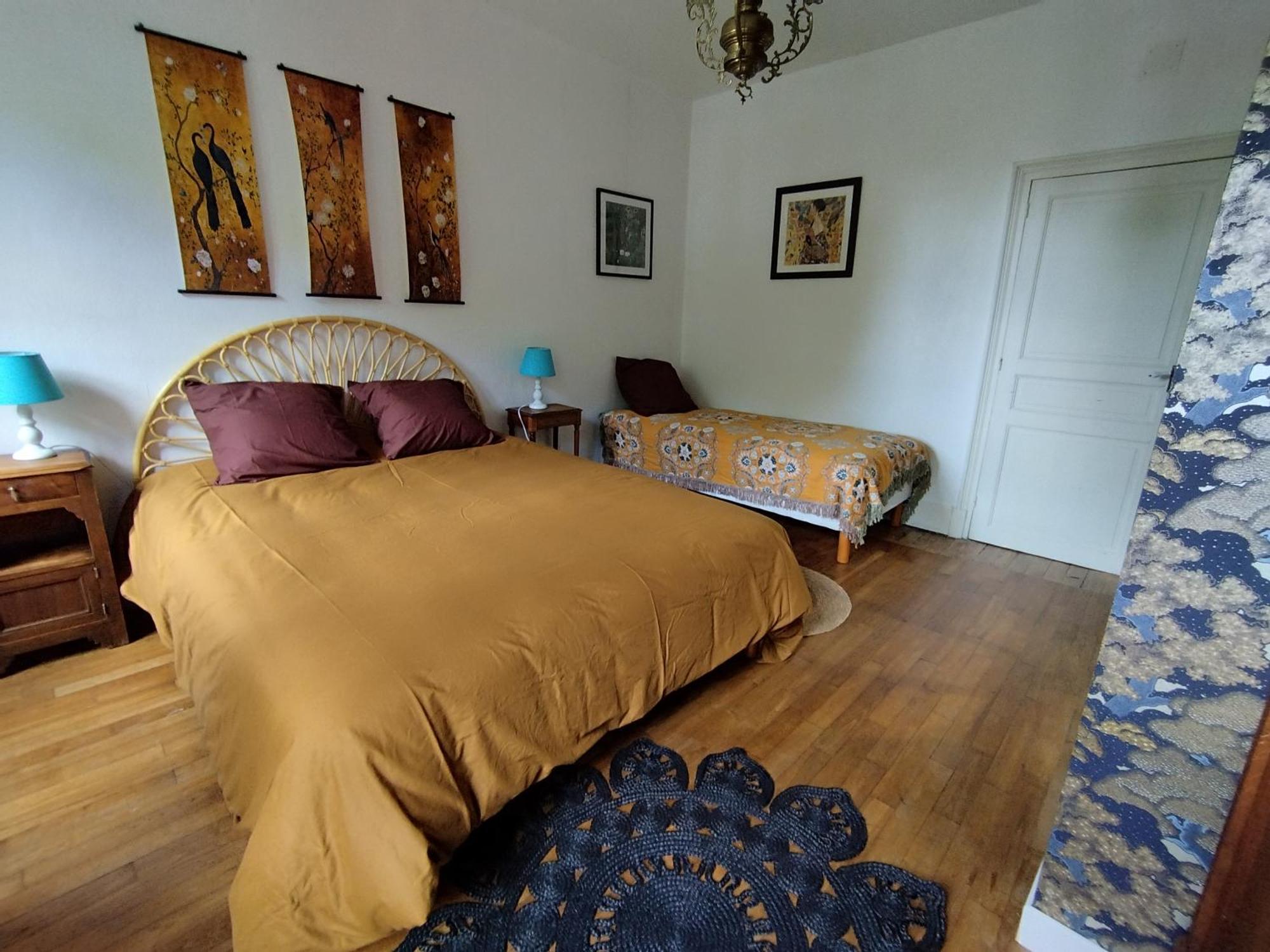 Par Saint Georges ! Apartment Cahors Exterior photo